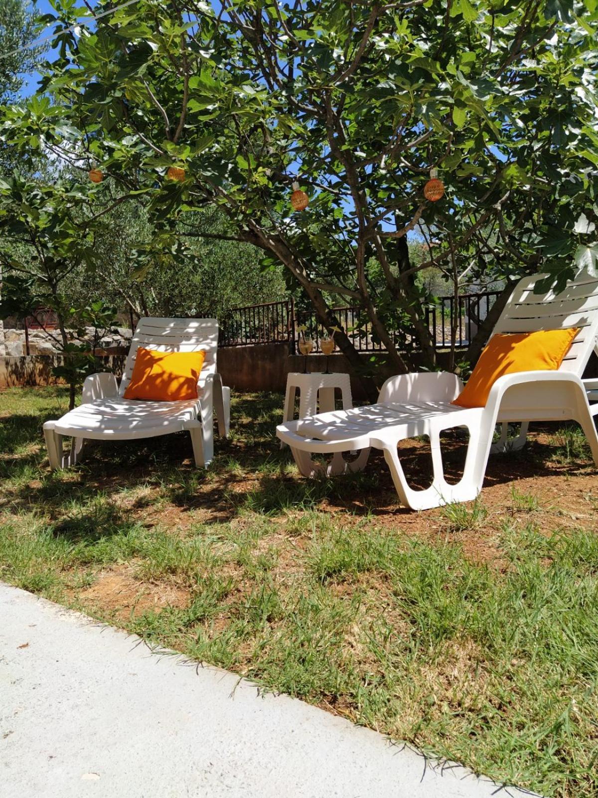 Apartment Savic Стариград-Пакленица Екстериор снимка