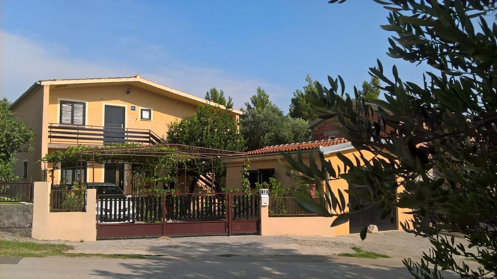 Apartment Savic Стариград-Пакленица Екстериор снимка